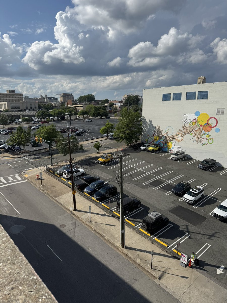 Where can I find some parking like that? Well, just a short walk from the 5th St entrance to <a href="/AllianzAmp/">Allianz Amphitheater at Riverfront</a> is whole bunch of parking. Enjoy the 80s, kids! #RVA #RickSpringfield