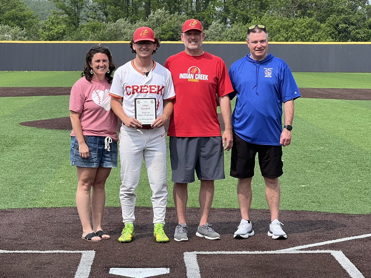ICHS_Baseball's tweet image. Your OVAC 4A Player of the Year, @ty_house1 Ty Householder.  Well deserved honor!