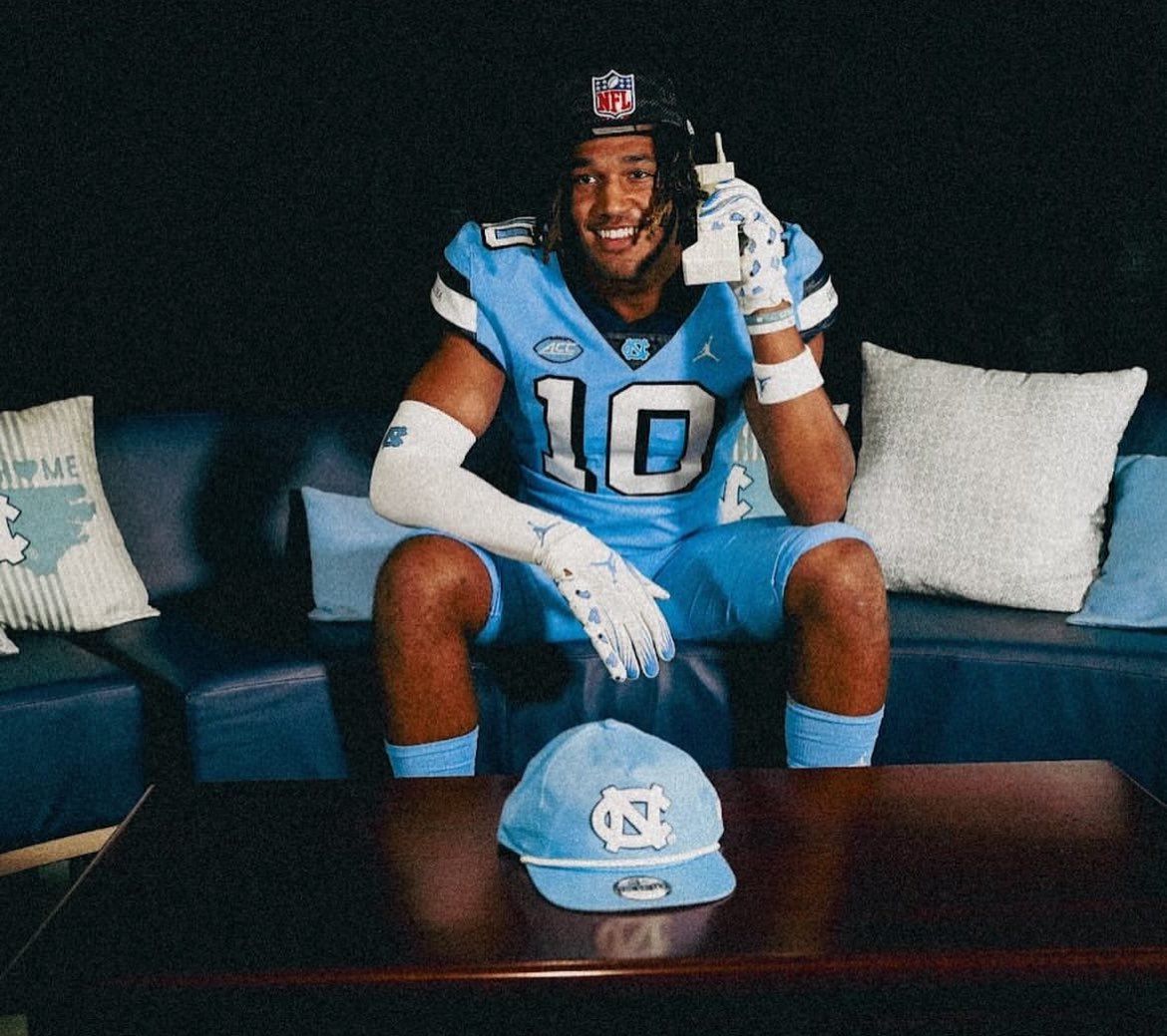 LB <a href="/A10_got_game/">Adam balogoun-Ali 4⭐️</a> in the home throwbacks on his UNC OV 👀
#TheCall26 🐏🥶