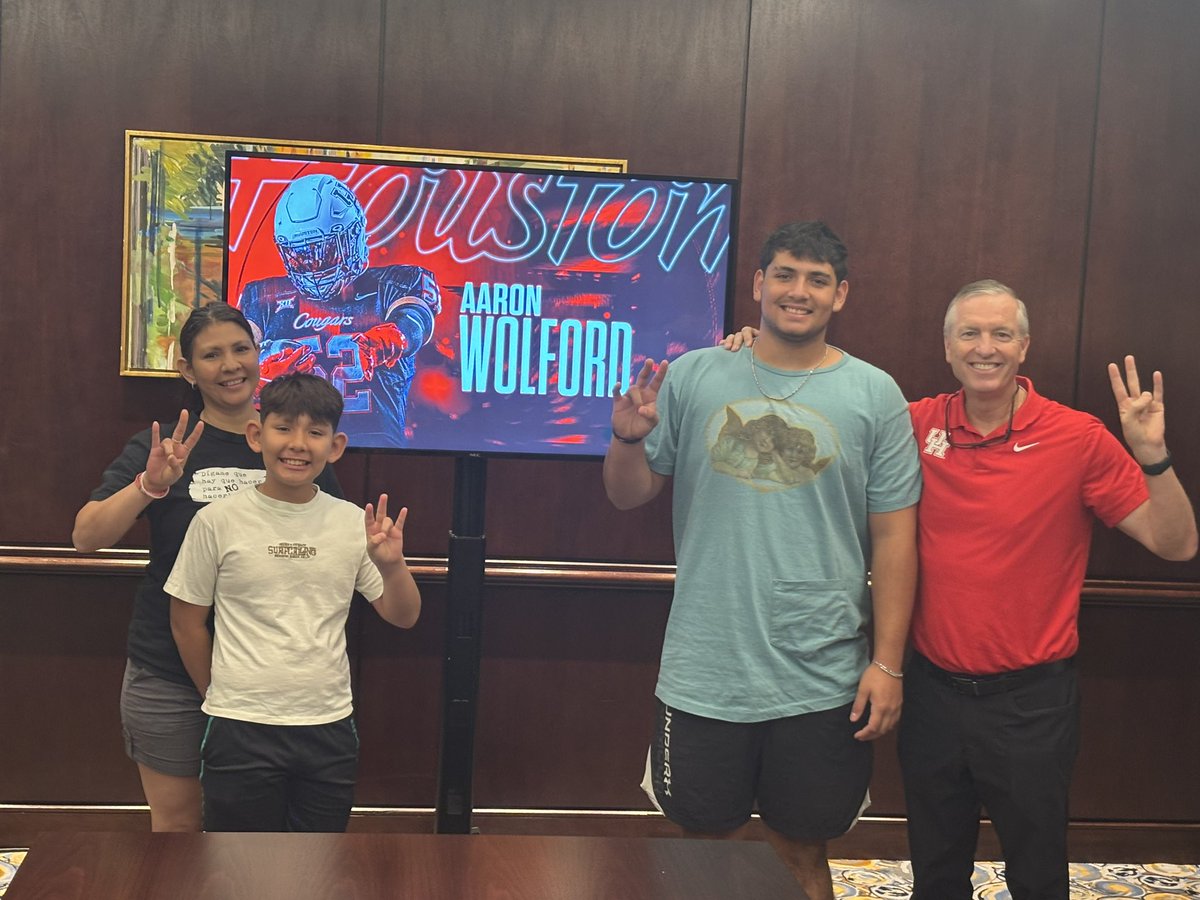 aaron52 (@aaronwolf2026) on Twitter photo Had a great time on my official visit at Houston! Thank you to <a href="/Emannaghavi/">Eman Naghavi</a> and <a href="/CoachWEFritz/">Coach Willie Fritz</a> and the entire Houston staff for making this a memorable weekend! #ForTheCity #GOCOOGS Had a great time on my official visit at Houston! Thank you to <a href="/Emannaghavi/">Eman Naghavi</a> and <a href="/CoachWEFritz/">Coach Willie Fritz</a> and the entire Houston staff for making this a memorable weekend! #ForTheCity #GOCOOGS