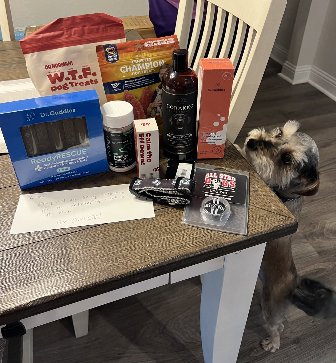 Thank you, <a href="/spurs/">San Antonio Spurs</a> and PetMeds! Ginobili LOVES his prize pack! 🥰 #SpursPetoftheMonth <a href="/Markusgarcia19/">Markus Garcia</a>