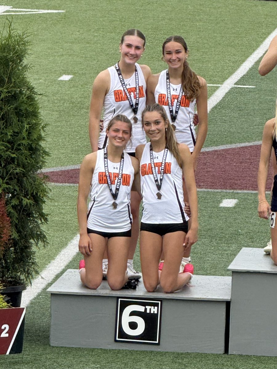 🚨STATE T&amp;F UPDATE🚨

Congratulations to the girls 4x400 meter relay on their 6th place finish!

The team of Sewell, Barthelemy, Morgan, and Tagliapietra established a new school record with a time of 3:57.06!

#Proud #BlackHawkPride