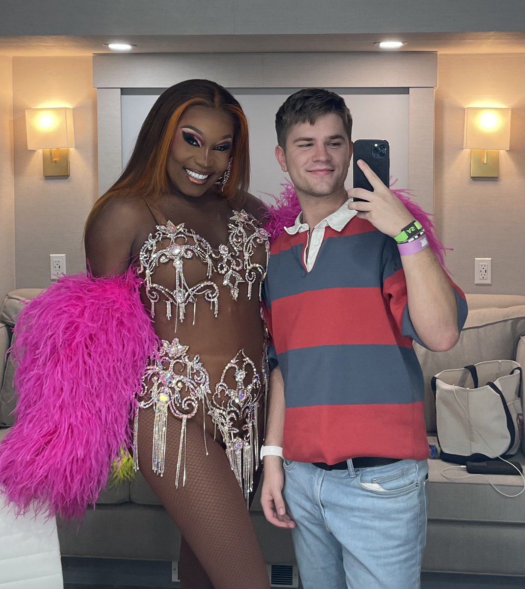 world pride day 2 with the lovely <a href="/AsiaOharaLand/">Asia O'Hara</a> 💞