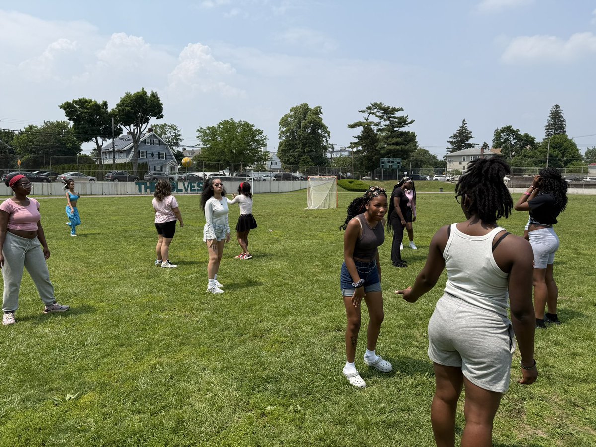 MBKGHS (@gortonhsmbk) on Twitter photo Big thanks to Ms. Edwards for putting together the @gortonhighschool MSK/MBK Field Day! It was a wonderful opportunity for both groups to hang out, have fun, and connect with each other. <a href="/Prin_MoralesGHS/">Mr. Jamie Morales</a> <a href="/RcollinsJudon/">RoseAnne Collins-Judon</a> <a href="/AnibalSolerJr/">Aníbal Soler, Jr.</a> <a href="/yonkersmbk/">MBK Yonkers</a> <a href="/EducatorBaez/">Dr. Jason C. Baez</a> Big thanks to Ms. Edwards for putting together the @gortonhighschool MSK/MBK Field Day! It was a wonderful opportunity for both groups to hang out, have fun, and connect with each other. <a href="/Prin_MoralesGHS/">Mr. Jamie Morales</a> <a href="/RcollinsJudon/">RoseAnne Collins-Judon</a> <a href="/AnibalSolerJr/">Aníbal Soler, Jr.</a> <a href="/yonkersmbk/">MBK Yonkers</a> <a href="/EducatorBaez/">Dr. Jason C. Baez</a>