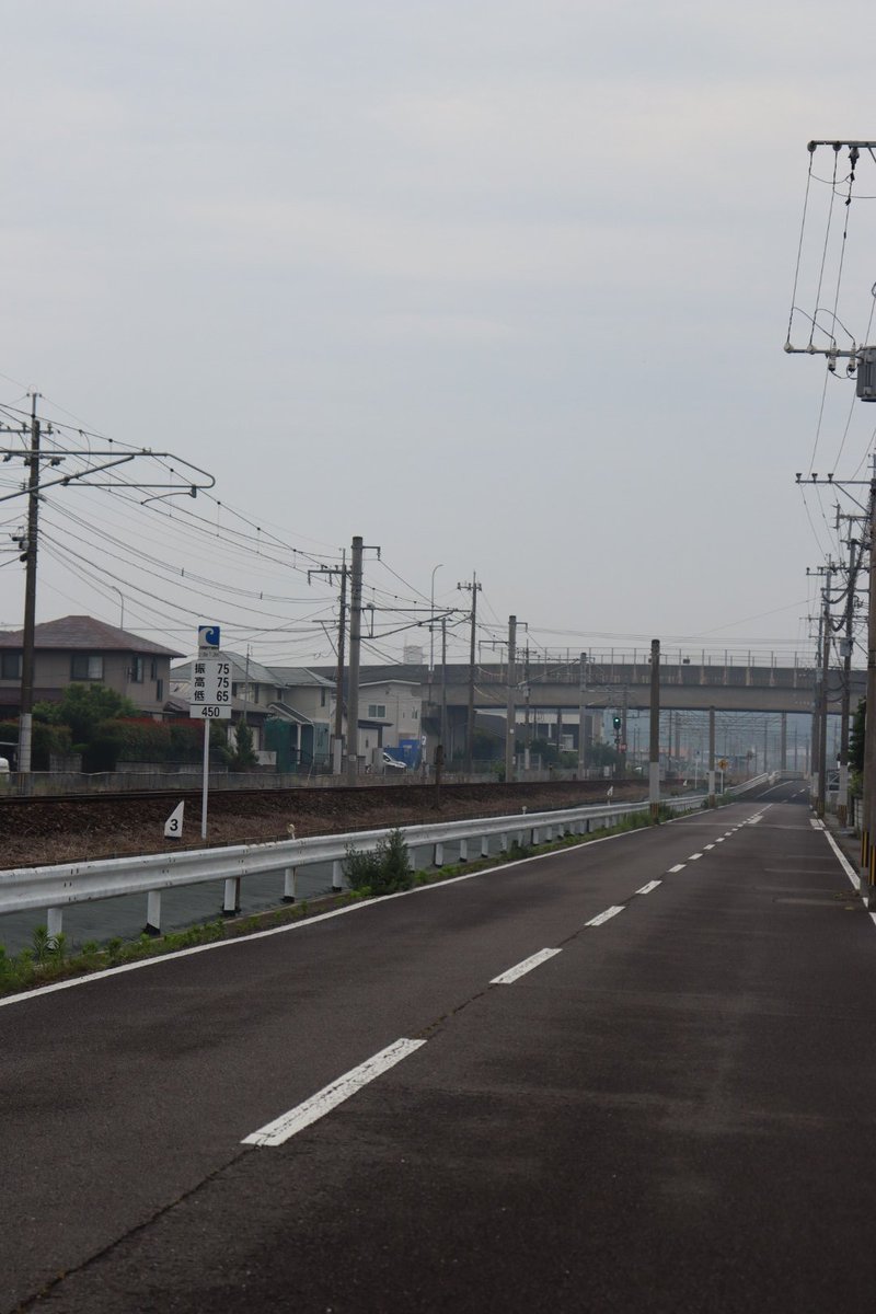 jikko680687's tweet photo. 【今日の885系】2025/6/8(Sun)
3012M特急ソニック12号 佐伯6:58発 博多行き(博多10:27着)
885系 SM5編成(本ミフ)
PIKMIN×JR九州~魅惑の惑星キュウシュウを探索せよ~プロジェクト ラッピング車両
#885系 #SM5 #南福岡車両区 #PIKMIN #ラッピング車 #特急 #ソニック #日豊本線 #幸崎駅 #坂ノ市駅 https://t.co/PzYF4pAveK