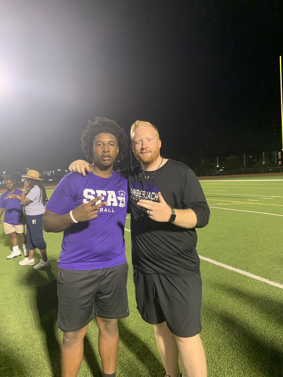 ProllynotSin's tweet image. I had a great time and enjoyed myself at @SFA_Football camp Thank you for the opportunity @SFACoachGraf @Coach_Harmon @coachdavisoline @NimitzCoogsFB