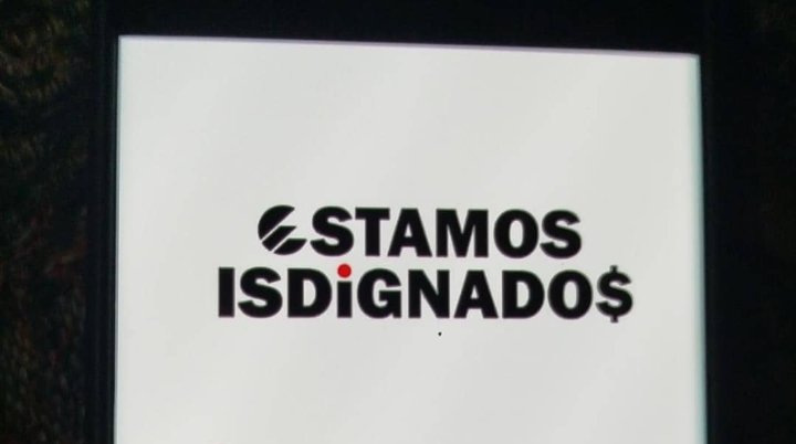 quemaco01's tweet image. Los estudiantes del ISDI preparando sus proyectos evaluativos.