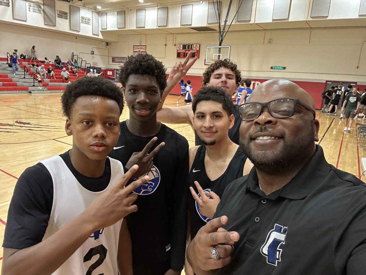 Good seeing our guys get some much needed summer reps with their school teams! Keep working guys!