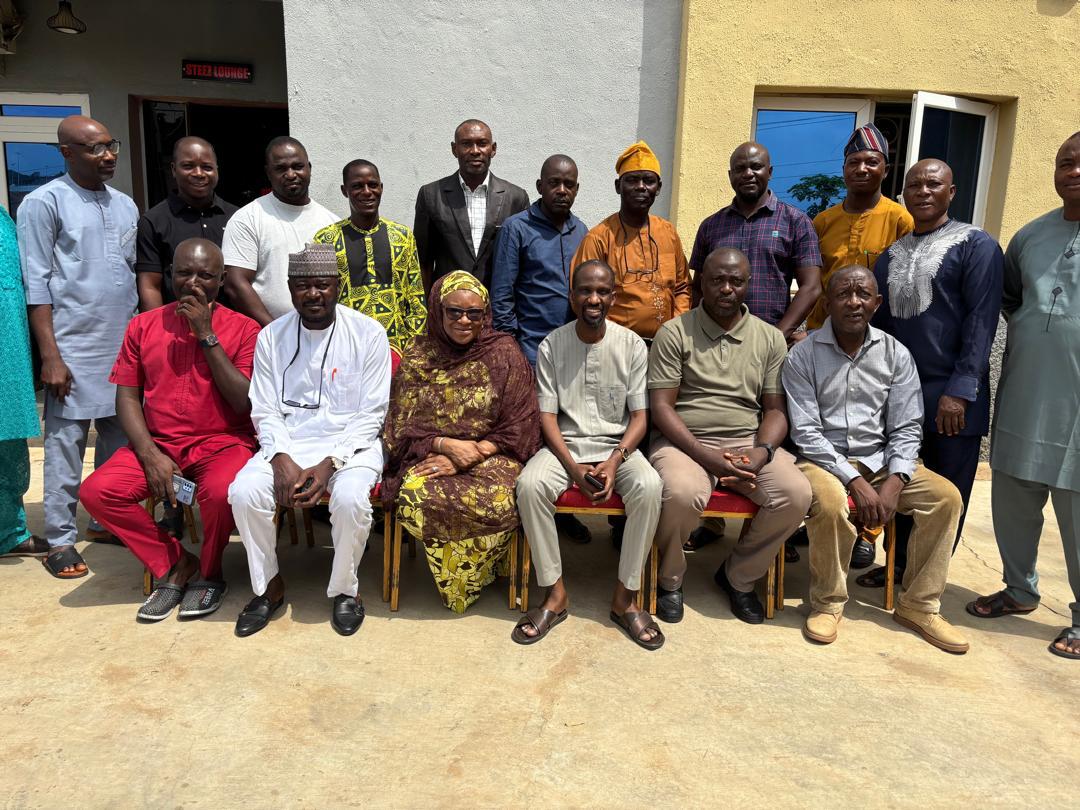 150 Healthcare Workers (HCWs) across the 6 Area Councils of the FCT have been trained on Integrated Disease Surveillance and Response (IDSR), disease surveillance, detection, reporting, and response. The training was organized by the <a href="/NCDCgov/">NCDC</a> with support from @NACA
#publichealth
