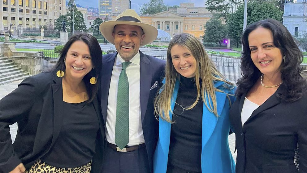 <a href="/HELIODOPTERO/">Gonzalo Guillén</a> Don <a href="/HELIODOPTERO/">Gonzalo Guillén</a> el uribestialismo es capaz de asesinar a Jesús las veces que sea, para retomar el poder. En la bacrim centro democrático, las disputas de los que no quieren al bobo litro Miguel Uribe Turbay, solo mirar el opurtunismo de esos "candidatos"