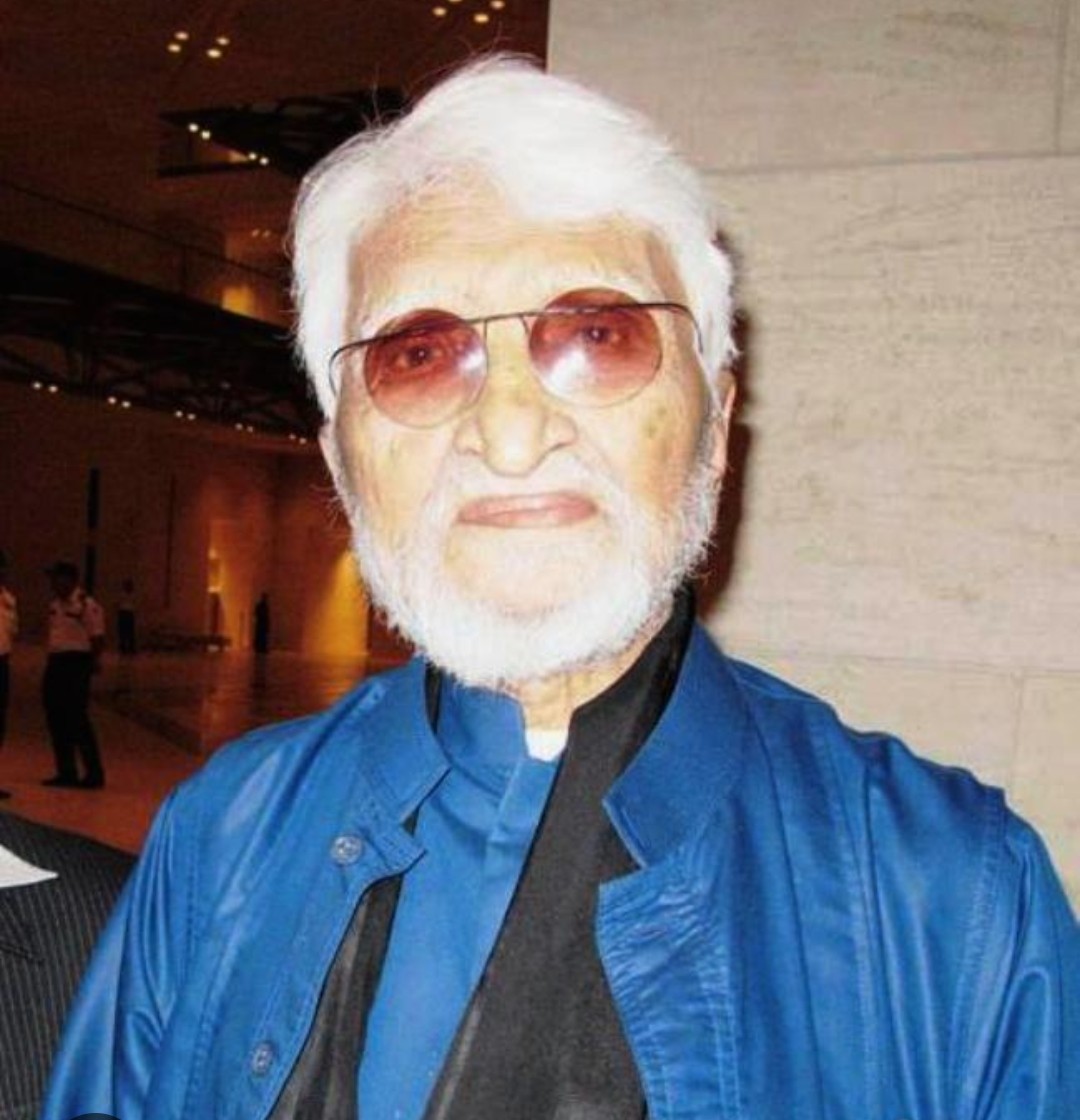 #Stop_Husain_Art_Auction
M F Husain
एम.एफ. हुसैन सदैव हिन्दू देवी-देवताओं एवं भारत माता की अश्लील पेंटिंग बनाता हैं और उसकी नीलामी भारत के ही मुंबई स्थित हैमिल्टन हाउस पंडोल आर्ट गैलरी में होना प्रत्येक हिन्दुओं के लिए शर्म की बात है जिसको अभी ही प्रशासन की तरफ से रोकना चाहिए ।