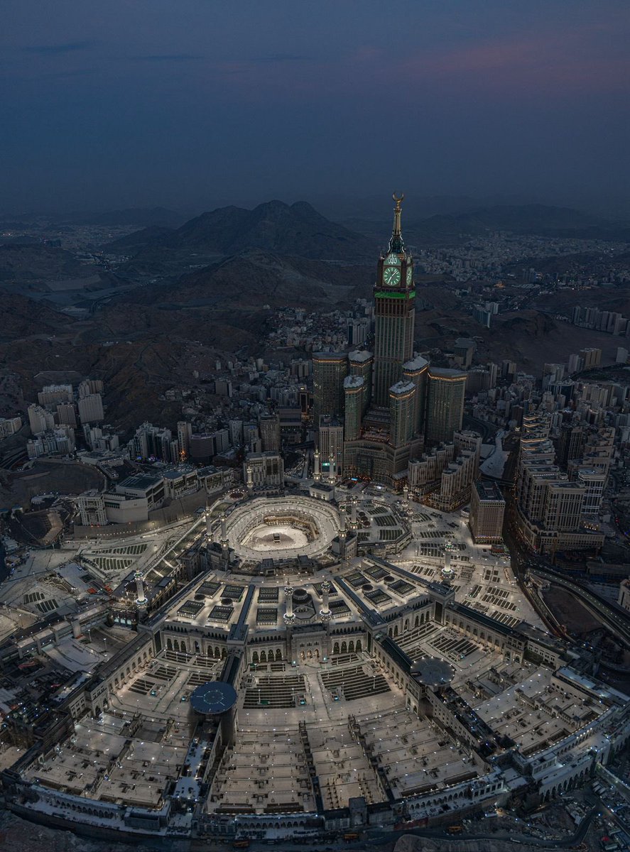 gorgeous4ew's tweet photo. أجمل صورة قد تراها عينك 🕋🤍 https://t.co/HMMCyHMAHk