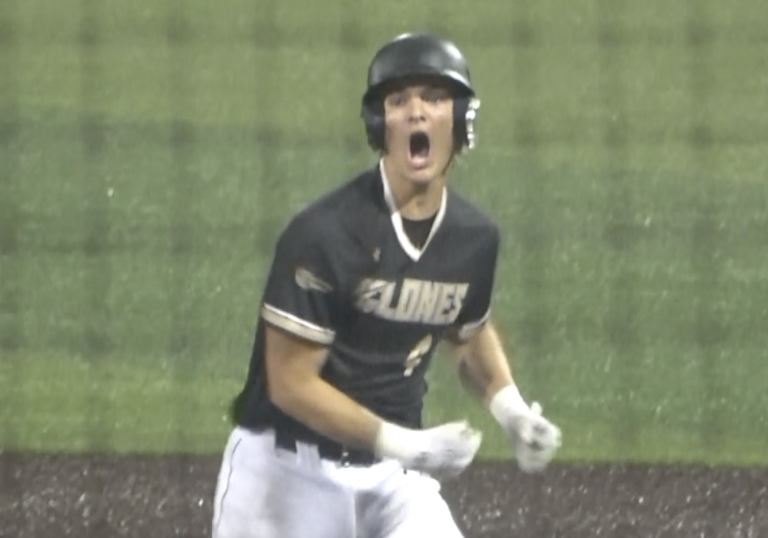 State Champion Cyclones – Lauterbach Walks It Off For Sacred Heart Griffin  channel1450.com/2025/06/07/sta…