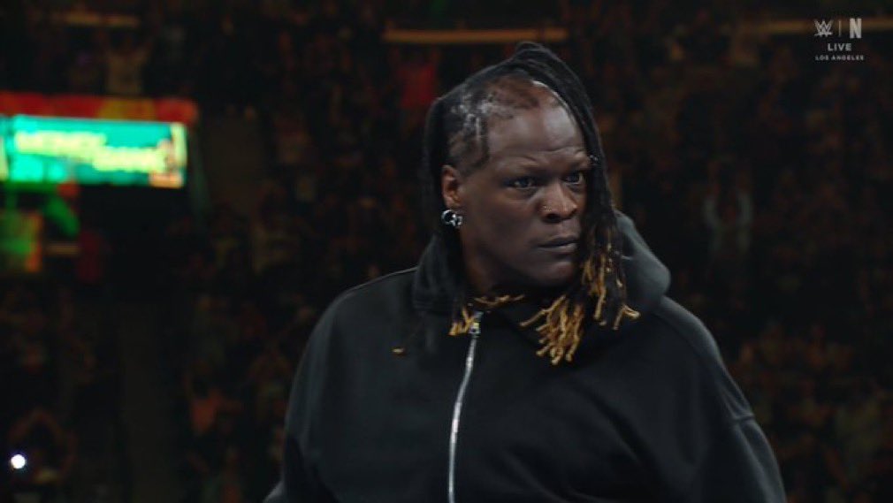 TusharFounsa's tweet photo. Everyone waited for the GOAT's return @RonKillings 🐐
#MITB https://t.co/iorv8AkLRd