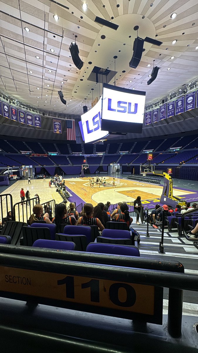 Today was great! We went to the Kim Mulkey Team camp and got to meet 4x WNBA champion Seimone Augustus💜💛.