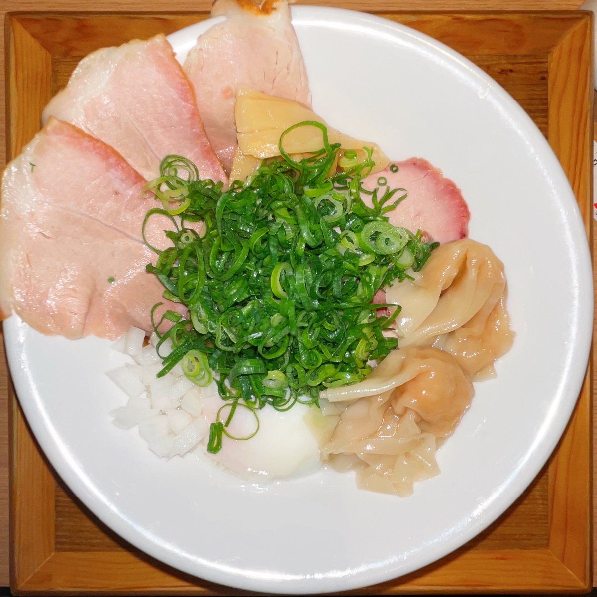 lamian_laoshi's tweet photo. ★★★★☆ The soft, chewy #noodles in #MENcry @MENCRYhamamatsu 's #超超極太麺まぜそば at #RamenWalkerKitchen @RamenWalker_EN are so wide that they're "eaten" rather than "slurped." https://t.co/iuZsffJ5Of