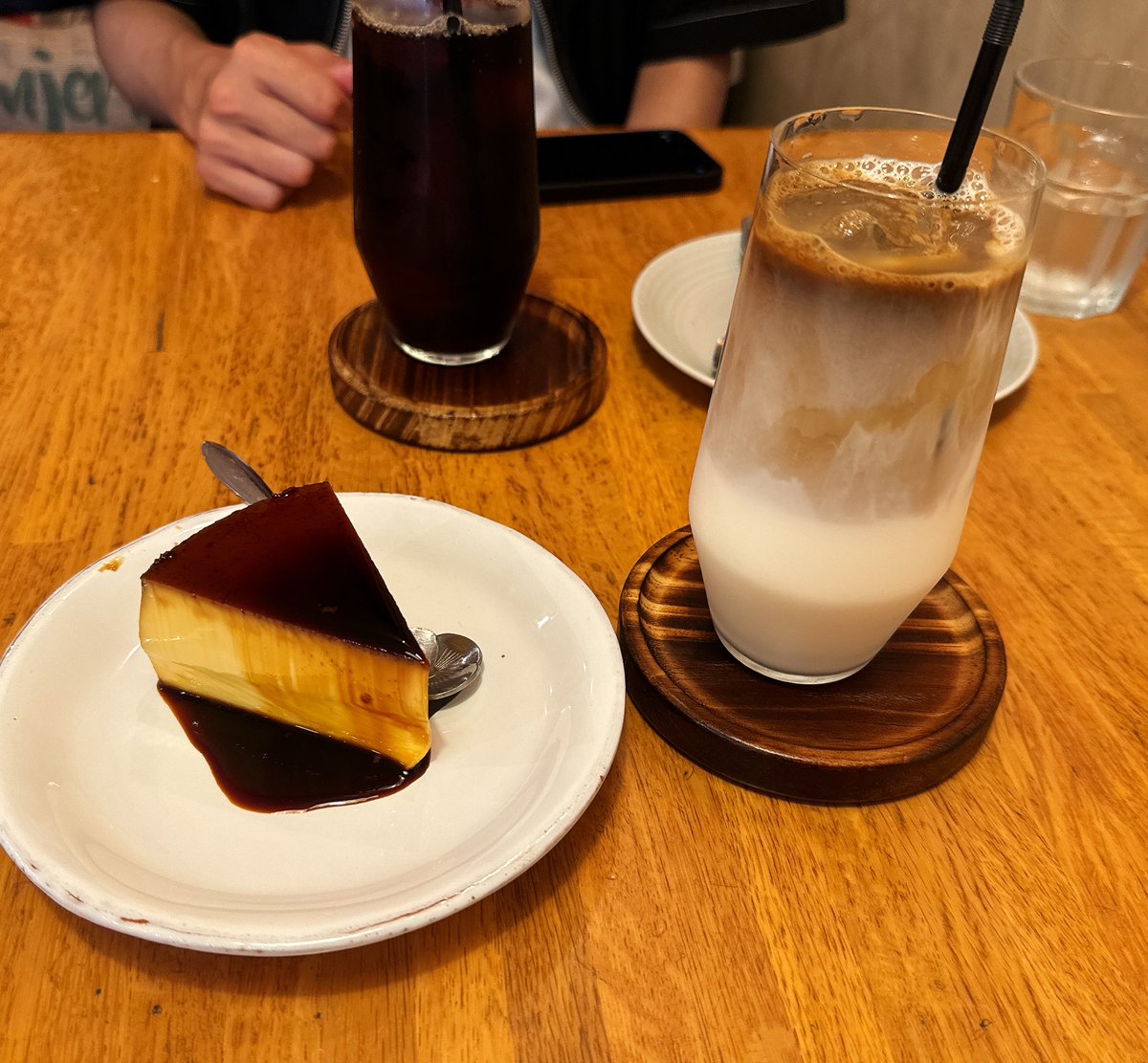 苦味の効いたカラメルソースで大人なプリン！　甘すぎなくて好きな味だった