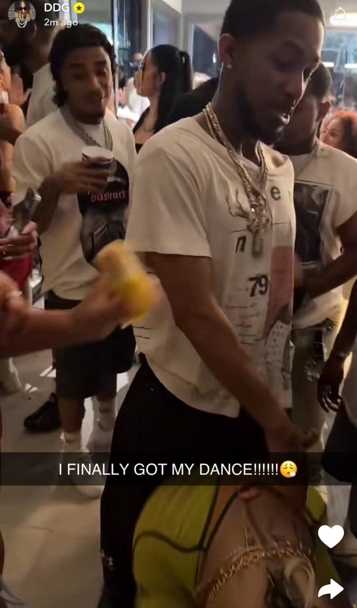 DDG really gettin twerked on by India love lmao. If Duke see this it’s over