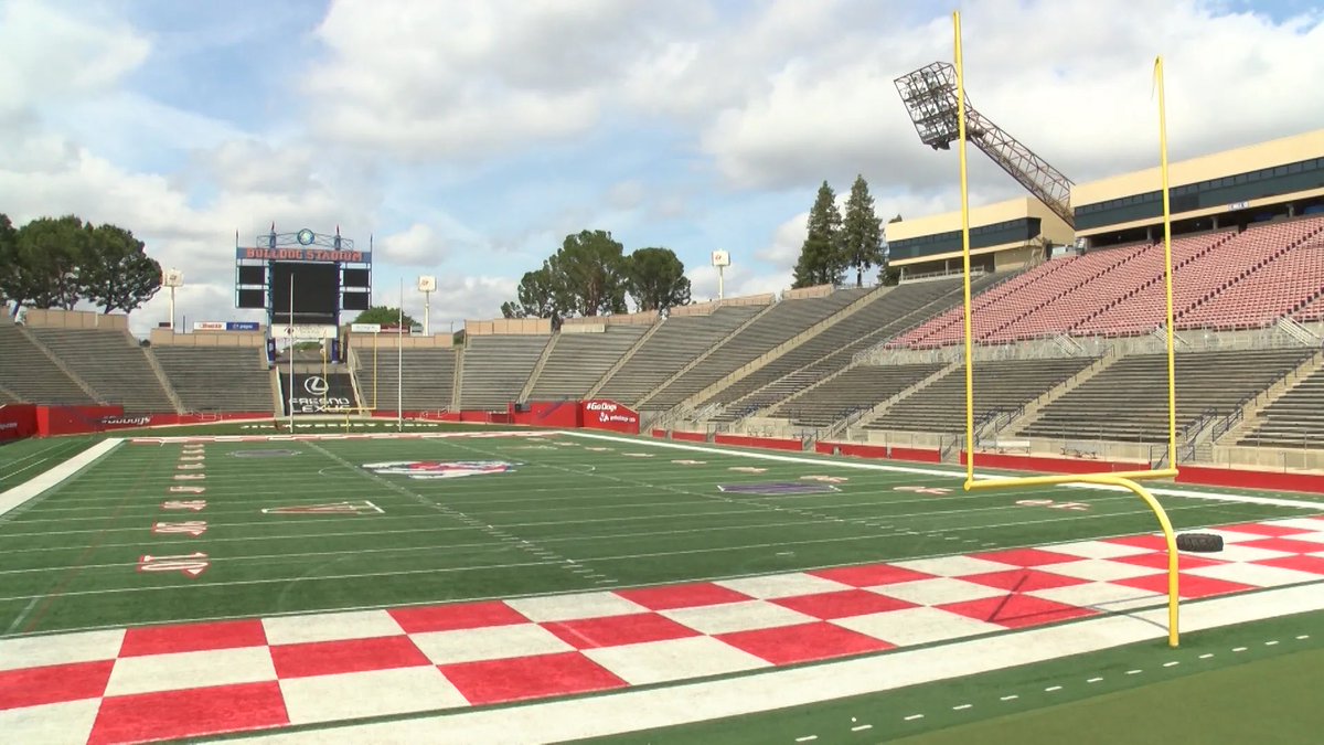 Bryce McDaniel (@bryce_mcdaniel4) on Twitter photo After a good talk with <a href="/Coach_Entz/">Coach Matthew Entz</a> at the Fresno State 7 on 7 tournament I am grateful to say that I have received an offer to Fresno State.
<a href="/Coach_JDavis/">Joshua Davis</a>
<a href="/CoachKHensley/">Kody Hensley</a>
<a href="/Greg_Panelli/">Greg Panelli</a>
<a href="/CoachDanny10/">Danny Hernandez</a>
<a href="/10HernandezM/">Michael Hernandez</a>
<a href="/Hughsonfootball/">Hughson Football</a>
#GoDogs🔴🔵 After a good talk with <a href="/Coach_Entz/">Coach Matthew Entz</a> at the Fresno State 7 on 7 tournament I am grateful to say that I have received an offer to Fresno State.
<a href="/Coach_JDavis/">Joshua Davis</a>
<a href="/CoachKHensley/">Kody Hensley</a>
<a href="/Greg_Panelli/">Greg Panelli</a>
<a href="/CoachDanny10/">Danny Hernandez</a>
<a href="/10HernandezM/">Michael Hernandez</a>
<a href="/Hughsonfootball/">Hughson Football</a>
#GoDogs🔴🔵