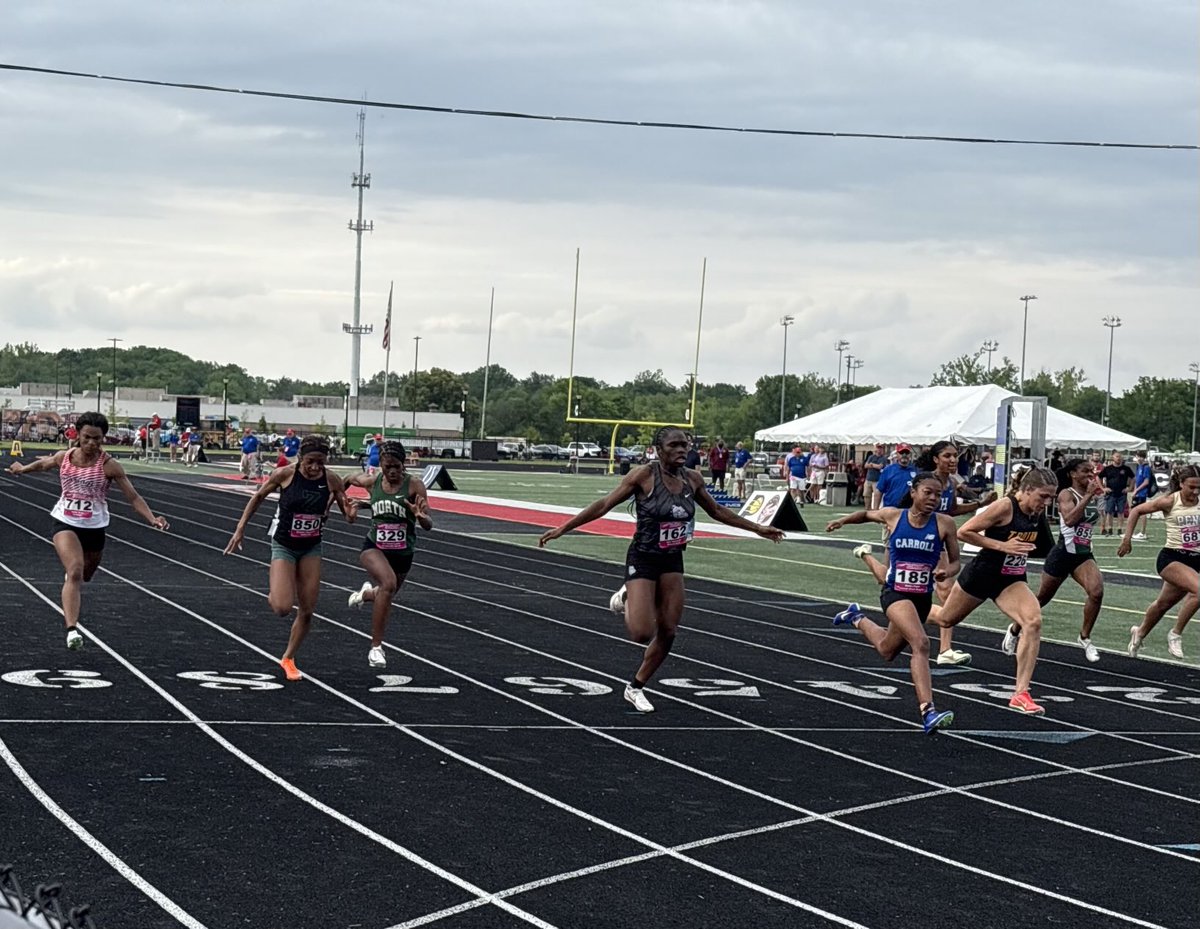 Kenedi Bradley second in 100 with 11.75. FW Carroll's Nadia Ford wins in 11.68.