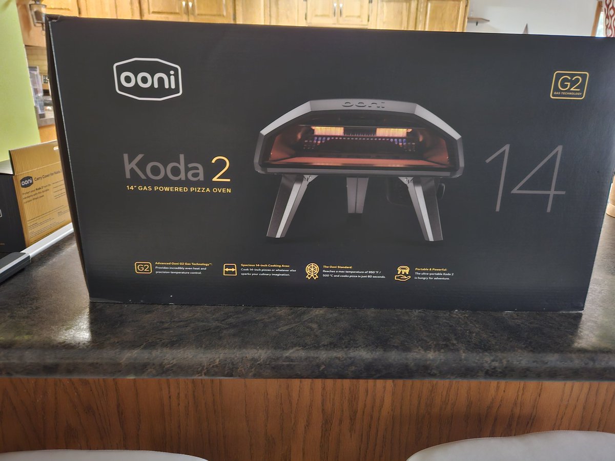 CampCookAlt's tweet image. Anniversary present from my wife. The pizza game just took a step up!!! #Ooni