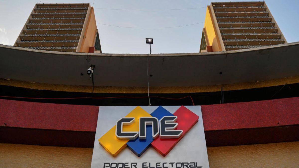 #Politica || CNE anuncia lapso para postulaciones en elecciones municipales 2025

El Cronograma Electoral aprobado en sesión  del organismo el 4 de junio, las organizaciones con fines políticos y  las organizaciones indígenas nacionales y regionales podrán presentar  sus