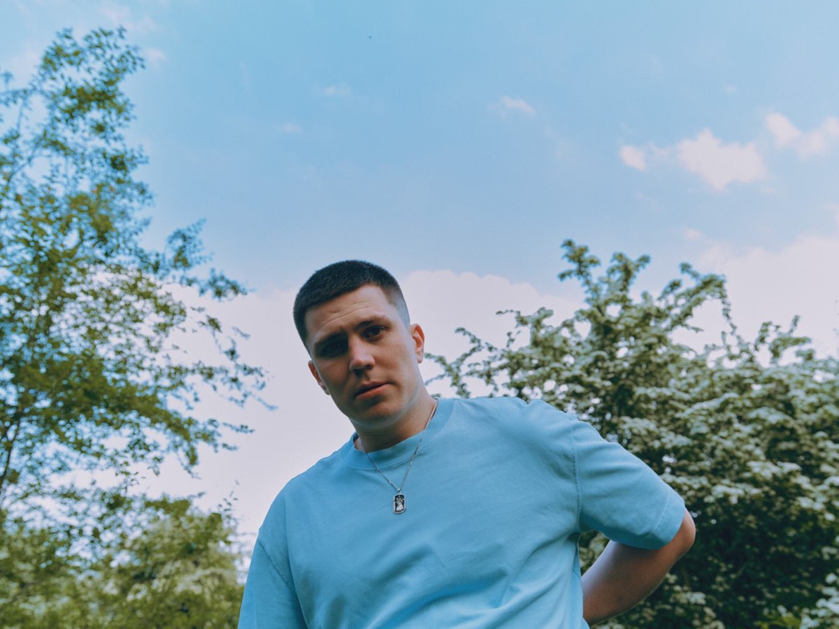 First up on the show today on <a href="/JOY949/">JOY Media</a> is 'Hey Ma' by Irish singer-songwriter <a href="/aaronrowemusic/">Aaron Rowe</a> - his fantastic debut single