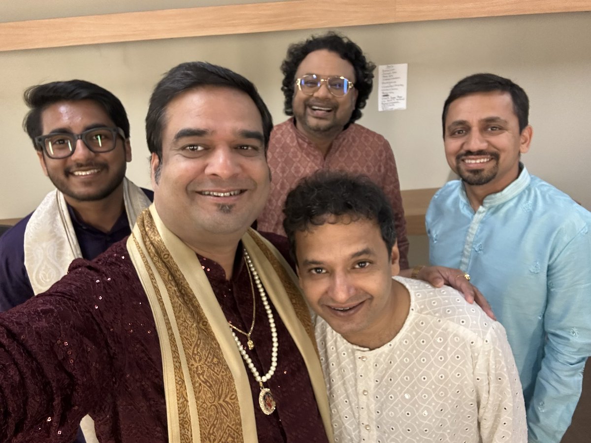 MayookhBhaumik's tweet image. Stage ready with Pankaj Mishra Rajib KarmakarAditya Ranade Sujeet Phanse  tonight in LA with Smt. Bhairavi Kumar Ji  
.
.
.
#stageready #greenroom #mayookh #mayookhbhaumik #mayookhlive #tabla #kathak #concert #showtime #indianclassicalmusic #indianclassicaldance #musicianlife