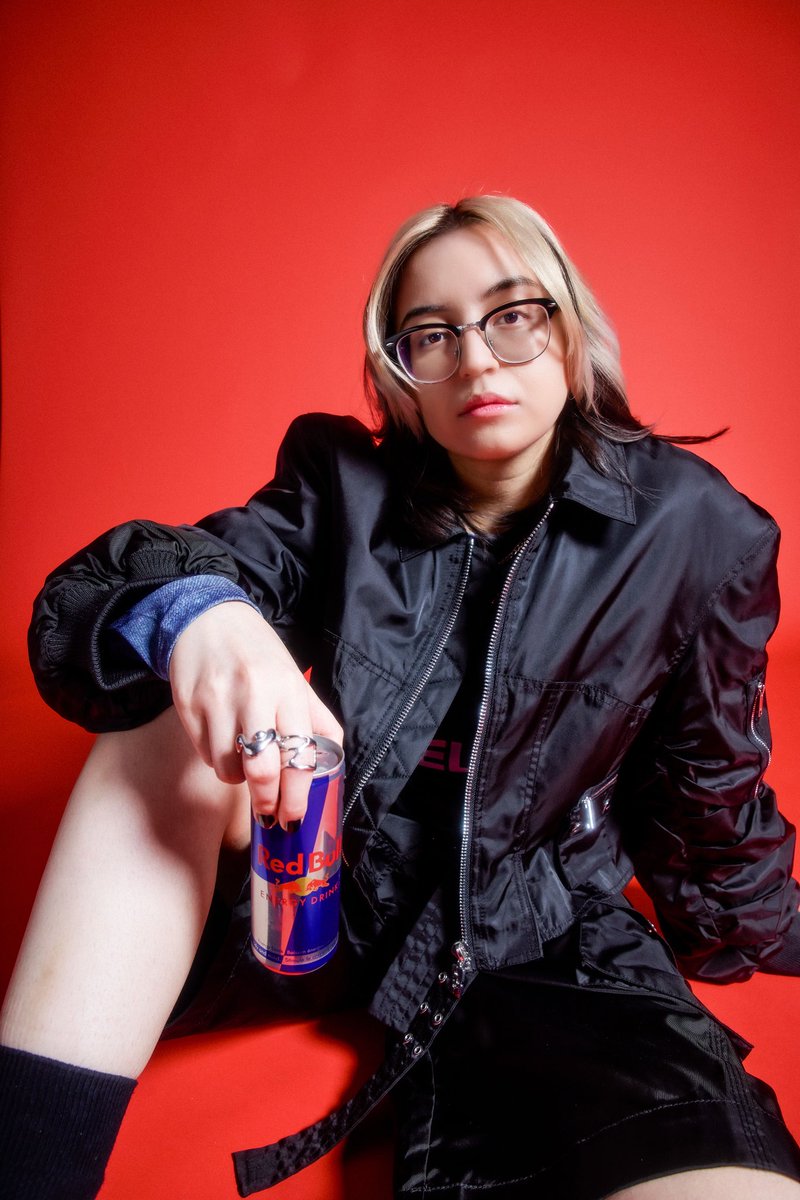 excited to announce i’m officially a <a href="/RedBullCanada/">Red Bull Canada</a> player :)