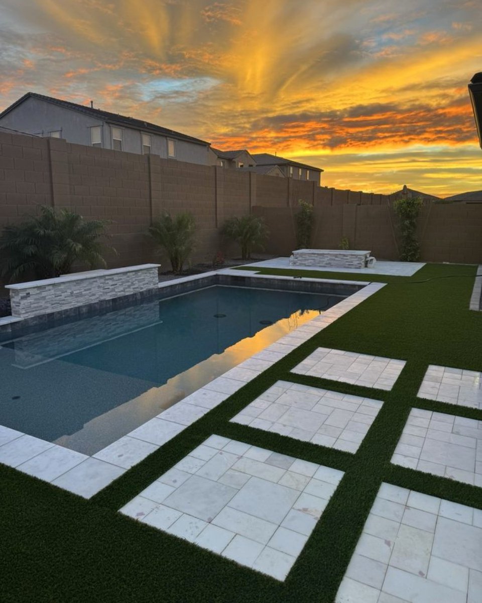 calpool's tweet image. Have you seen my ball??  (This dog, probably 🐶)

A sheer descent not only creates a great posing spot, but it also adds a serene ambiance for your pool and backyard.

bit.ly/3TaNzCu

#calpools #azpoolbuilder #azpoolcompany #arizonapools #arizonapoolbuilder