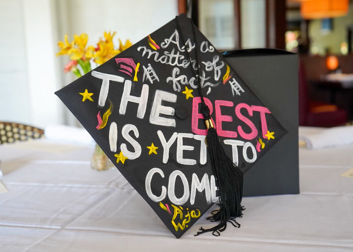 Graduation gifts from my people!!
#aones #WNBATwitter