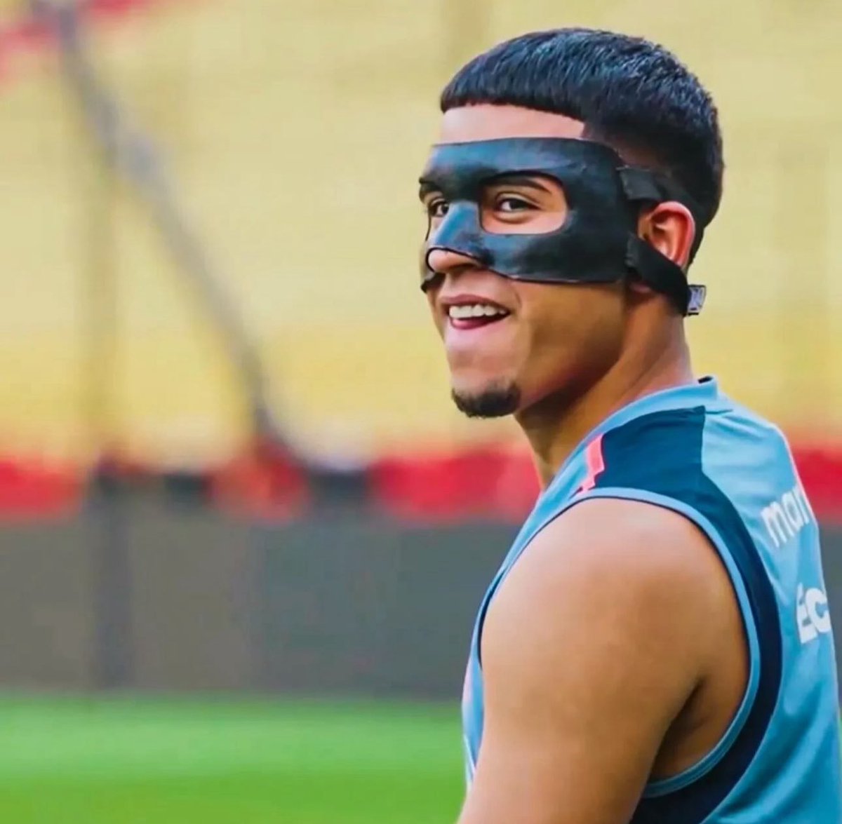 Everyone wants a mask <a href="/ChelseaFC/">Chelsea FC</a>