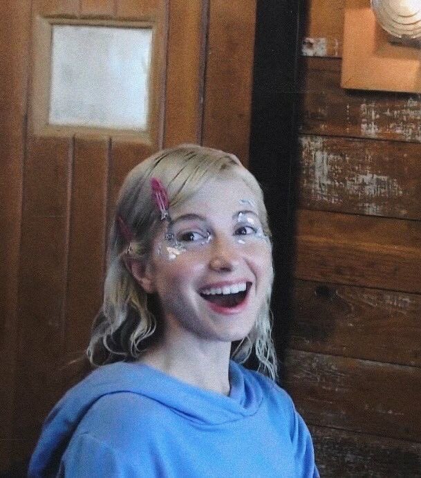 chrrypm's tweet photo. if you hate her, you will die and go to hell https://t.co/Vp5d6QH10u