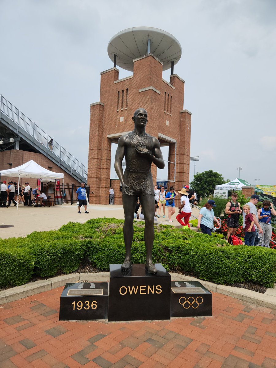 That's a wrap from Jesse Owens Memorial Stadium! Congrats to our Tigers on an incredible season and with special thanks to Coach Kmet, Coach Byrd &amp; the coaching staff, Mr. Fantone, &amp; our wonderful parents and fans in the stands! We could not be more Tiger Proud! #TCSDProud💙