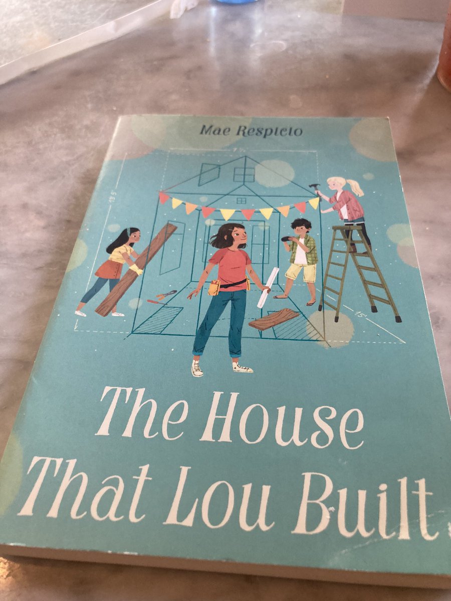 Suzi is sending you cupcakes 🧁 tweet media