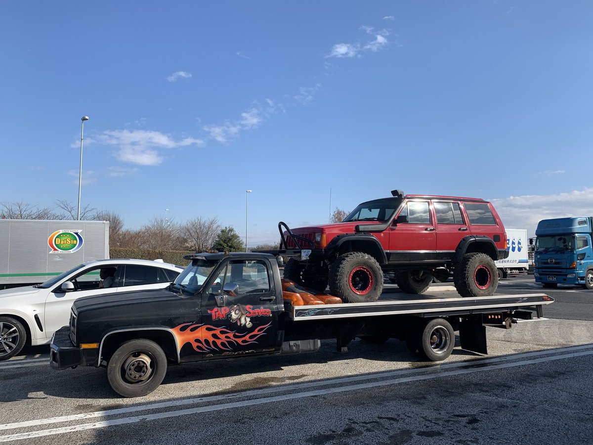 HitoshiYamaguc2's tweet photo. #積載車の上はカッコ良くみえる
その他編 https://t.co/gzbUGz6MUw