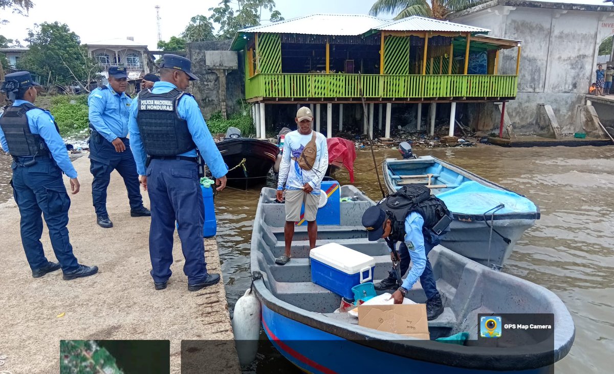 Udep09's tweet photo. Las fuerzas de seguridad en Gracias a Dios, ejecutan diferentes acciones operativas, en el marco de la Operación Plan Solución Contra el crimen fase III en Puerto Lempira https://t.co/4bnNbzqlYs