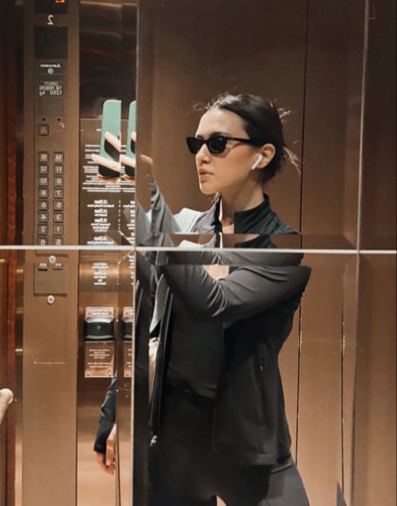 zehranoor_01's tweet photo. En sevdiğin filmin Matrix olduğunu söylediğini hatırlıyorum🤩💅
@CemreArdaa Çok yakışmış sana canım..çok❤️🔥👍 #matrixmovie
#CemreArda #carrieannemoss https://t.co/RQ01PC5SIE