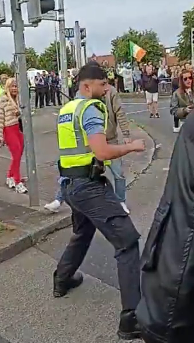 White Bread tweet media