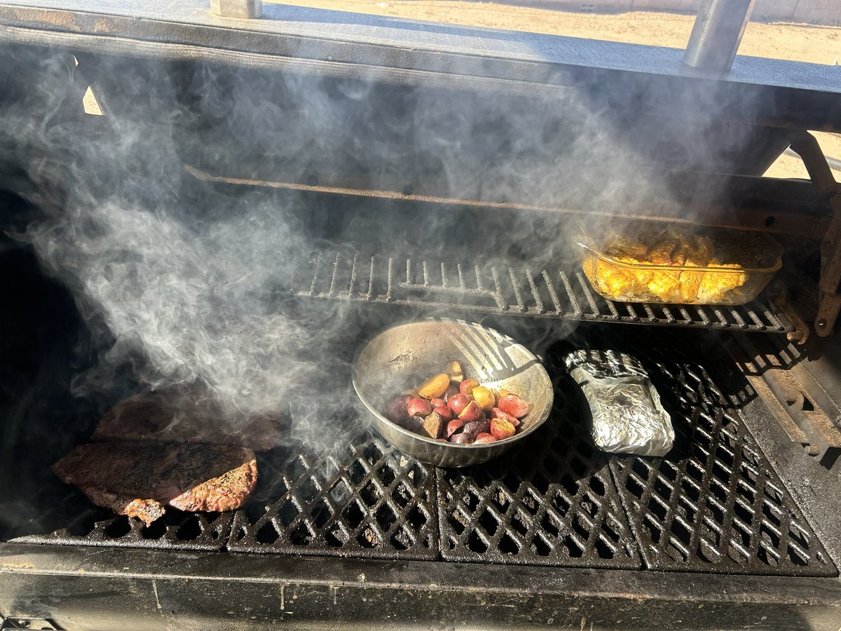 Peron_i's tweet image. Let’s have a day 

🥩🍄