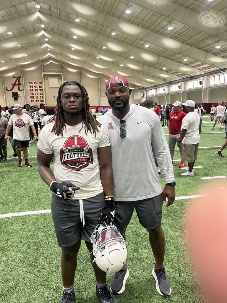 Arin Warner Jr. (AJ) (@arinbwjr) on Twitter photo Attended a great day of camp today at <a href="/AlabamaFTBL/">Alabama Football</a>
Thank you for the opportunity and to <a href="/freddierch8/">Coach Freddie Roach</a> (coach Roach) the feedback and instruction you provided me was most impactful and appreciated. <a href="/Zinn68/">Tyrone Green</a> <a href="/CoachMMcGraw/">Marcus McGraw</a> #RECRUITTHECREEK Attended a great day of camp today at <a href="/AlabamaFTBL/">Alabama Football</a>
Thank you for the opportunity and to <a href="/freddierch8/">Coach Freddie Roach</a> (coach Roach) the feedback and instruction you provided me was most impactful and appreciated. <a href="/Zinn68/">Tyrone Green</a> <a href="/CoachMMcGraw/">Marcus McGraw</a> #RECRUITTHECREEK