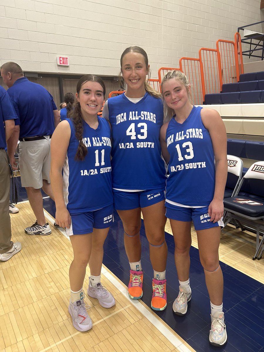 Shawna Robinson (@s_robinson311) on Twitter photo Leadership award for <a href="/Kylie2025bball/">Kylie Robinson</a>!
She had a great time playing with future Lincoln Land teammates! 🏀❤️💙 Leadership award for <a href="/Kylie2025bball/">Kylie Robinson</a>!
She had a great time playing with future Lincoln Land teammates! 🏀❤️💙