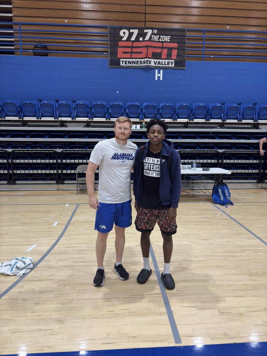 1saiah205's tweet image. I had a great day at the @UAH_MBB elite camp. I would you like to thank @mastinalex for the invite, @UAH_MBB and the rest of the staff for the opportunity‼️