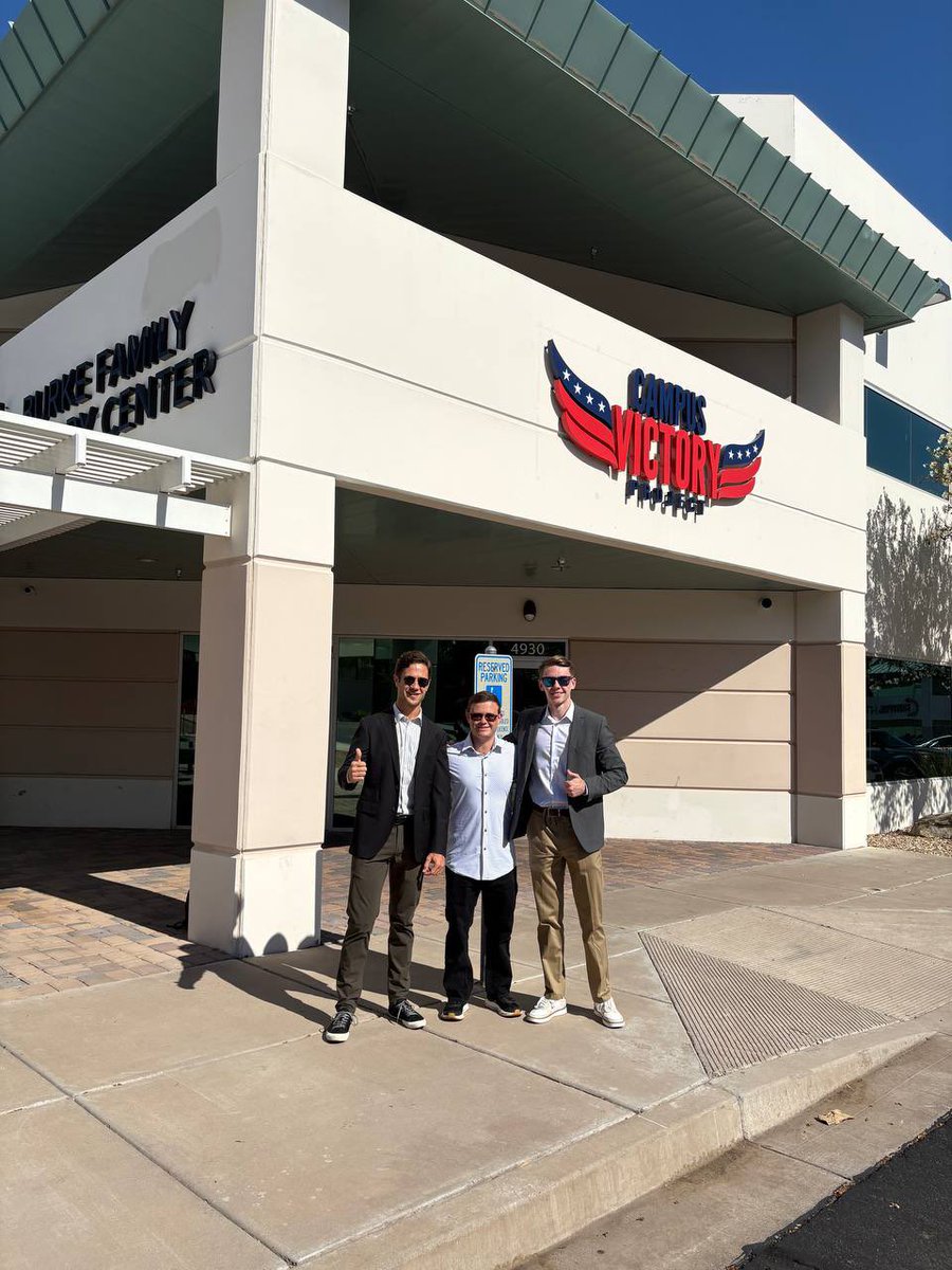 Davis_Miller17's tweet image. I am extremely excited to announce my new role as the inaugural New Hampshire Field Representative for @TPAction_ .
I had an amazing time this past week training at Turning Point HQ. I am ready to take action and make New Hampshire the “Live Free or Die” state once again! 🦅🇺🇸
