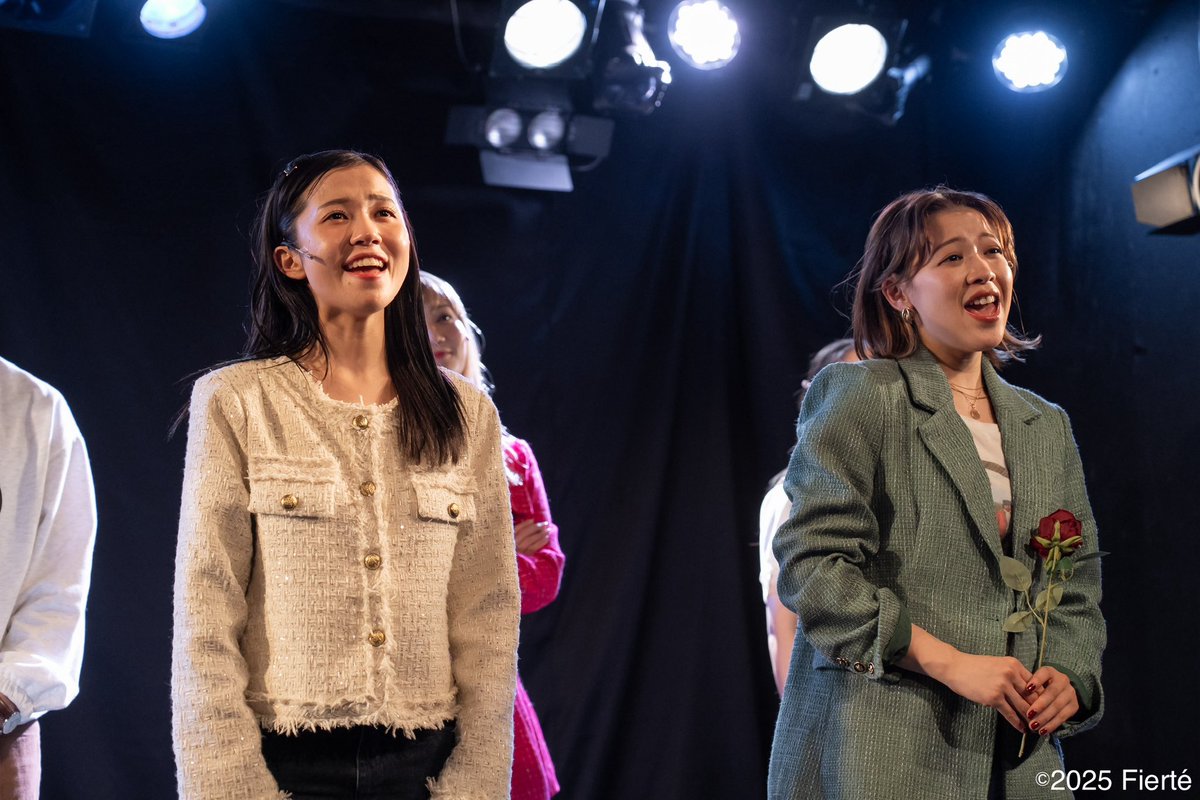 Fierte_stage's tweet photo. \ 📸本日の舞台写真📸 /

ミュージカル「THE THEORY OF RELATIVITY-相対性理論-」
#セオリラ

♩M22 あなたがあっての私
"原題: Nothing Without You"

この作品の主題「あなたがあっての私、私があってのあなた」を全員で歌ったフィナーレ曲🚤

撮影：#曽我虹輝 さん

これにて舞台写真おしまいです🌏 https://t.co/iKbg9PBWrw