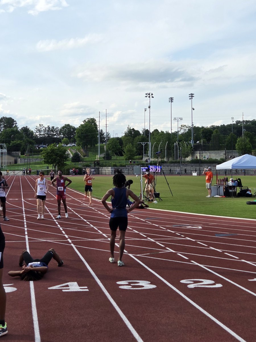 Clarke Co. Track tweet media