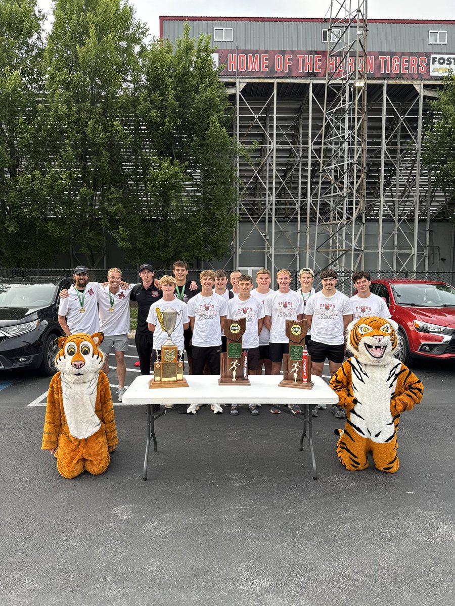 Huron Athletics and Activities tweet media