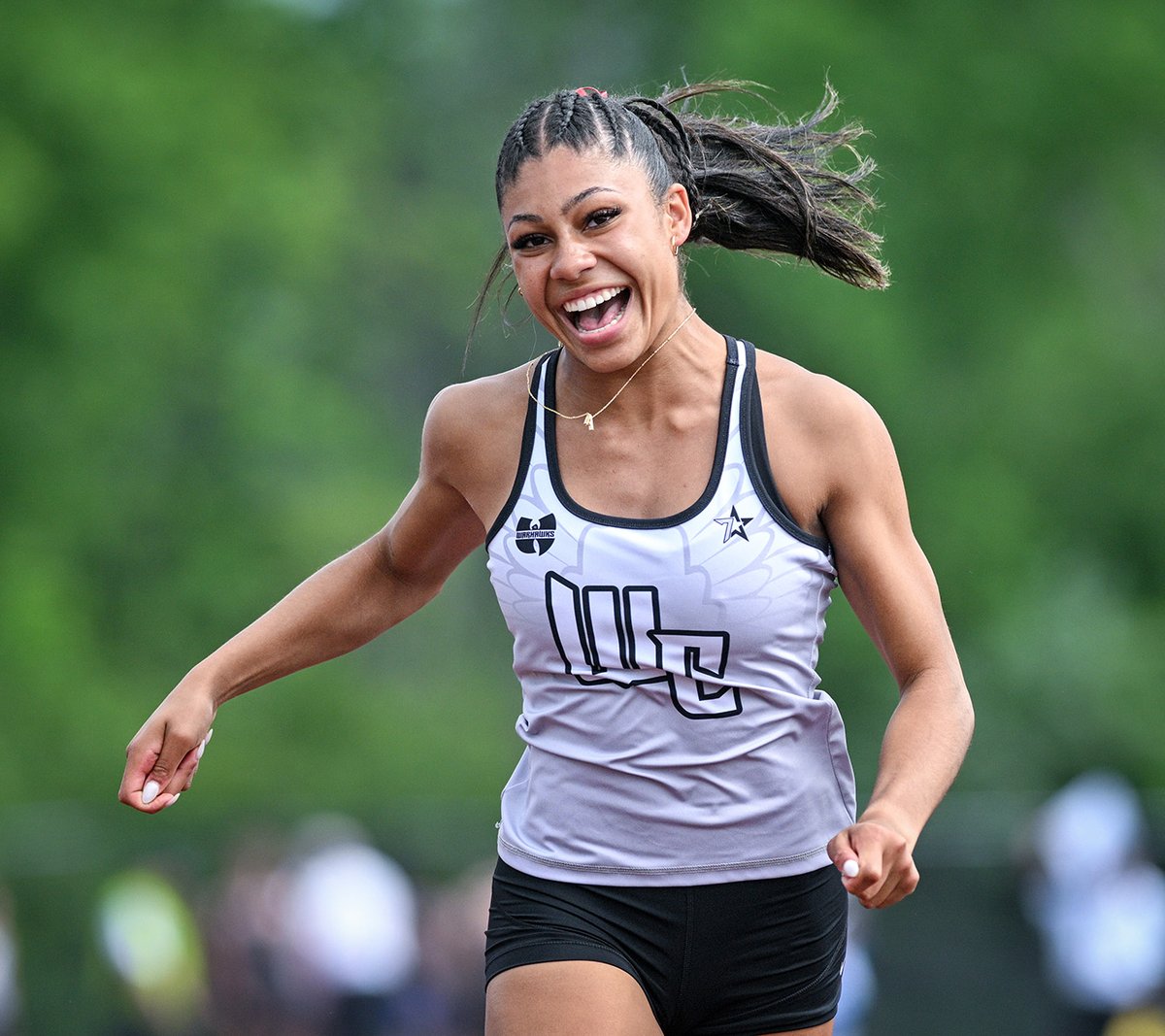 Congrats to <a href="/Athletics_WCHS/">WCHS Athletics</a>'s <a href="/alyviam7/">Alyvia Mentlow</a> for winning DI 200m dash at <a href="/OHSAASports/">OHSAA Sports</a> state track meet Saturday. An <a href="/OhioBobcats/">Ohio Bobcats</a> commit.

➡️ See all CBUS-area teams/athletes on the podium: cbussports.com/cbus-area-trac…