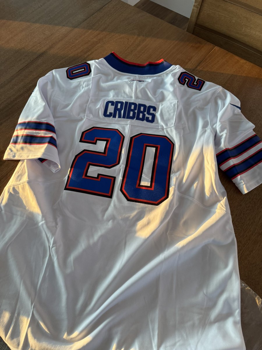 Going to rock old school this season with the <a href="/autigerjc20/">Joe Cribbs</a> jersey!