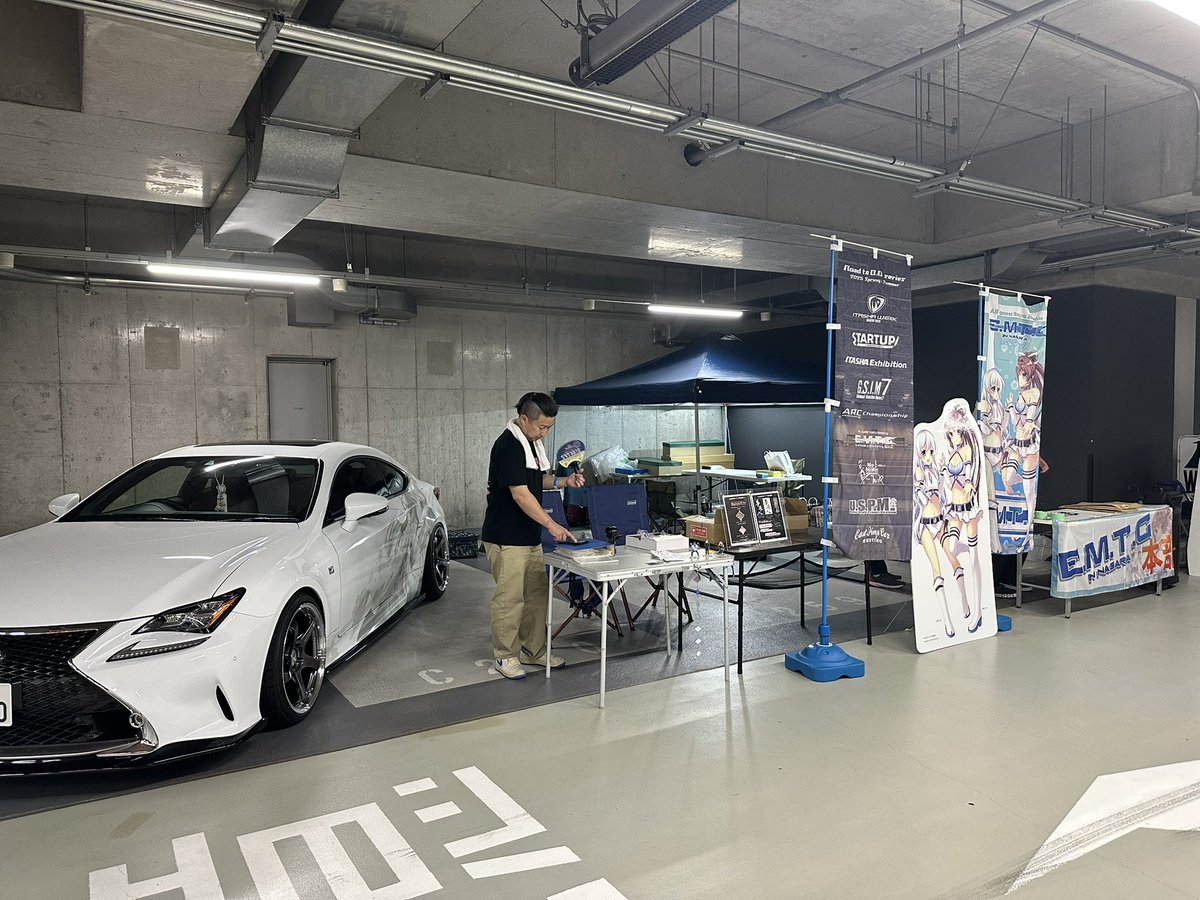 秋葉原UDXパーキングB2からおはようございます。

今回のブース車両はARCC代表Atsu氏のタユタマ仕様RCFです。

本日はよろしくお願いします！

#EMTGUDX2で会いましょう